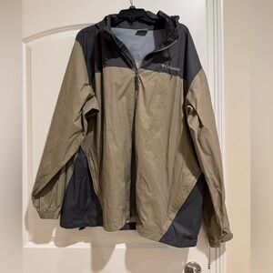 Columbia Black and Gray Jacket XXL